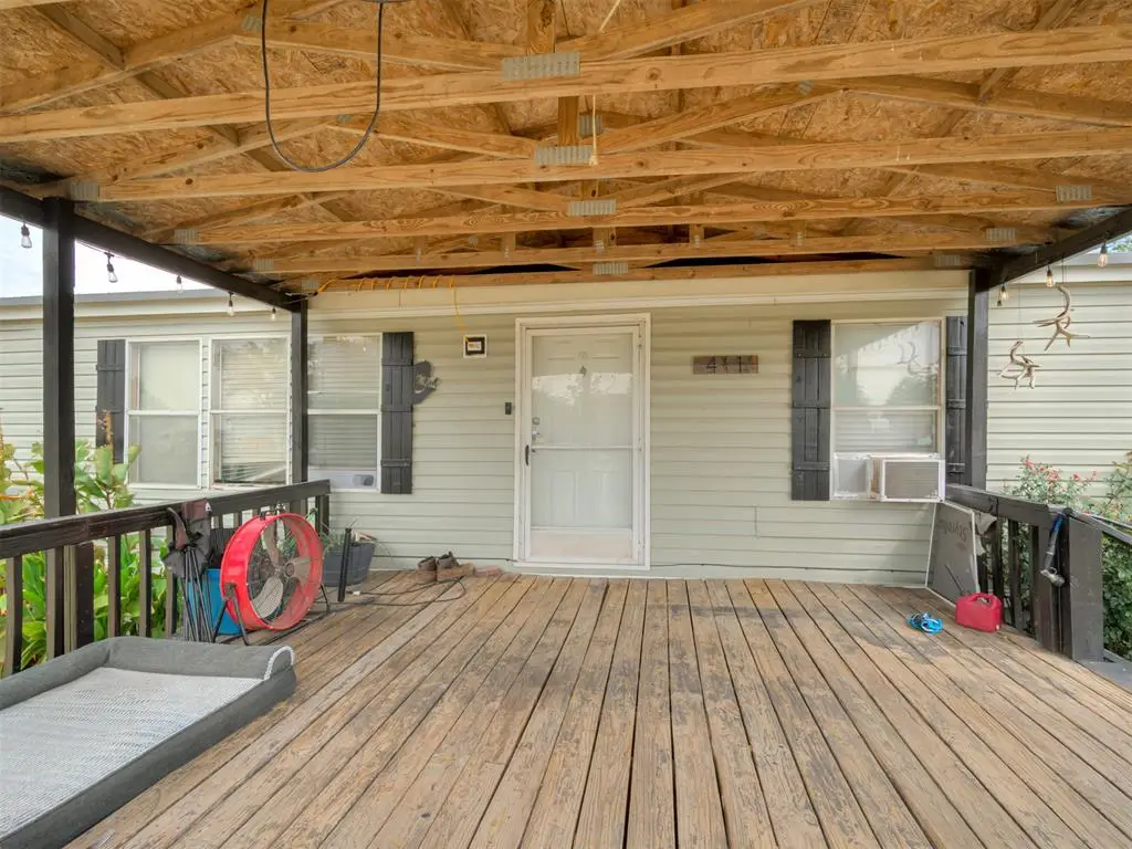 411 W Grand Street, Union City, OK 73090 - #1