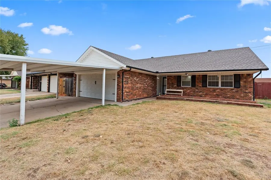 926 S Highland Drive, Mustang, OK 73064 - #3