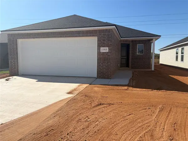 11910 SW 32nd Street, Mustang, OK 73064