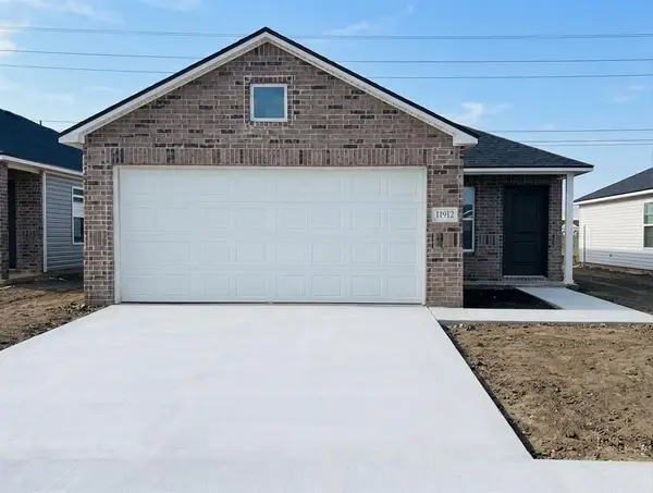 11912 SW 32nd Street, Mustang, OK 73064