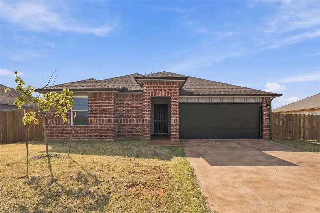 2425 Sunshine Lane, Yukon, OK 73099 - #1