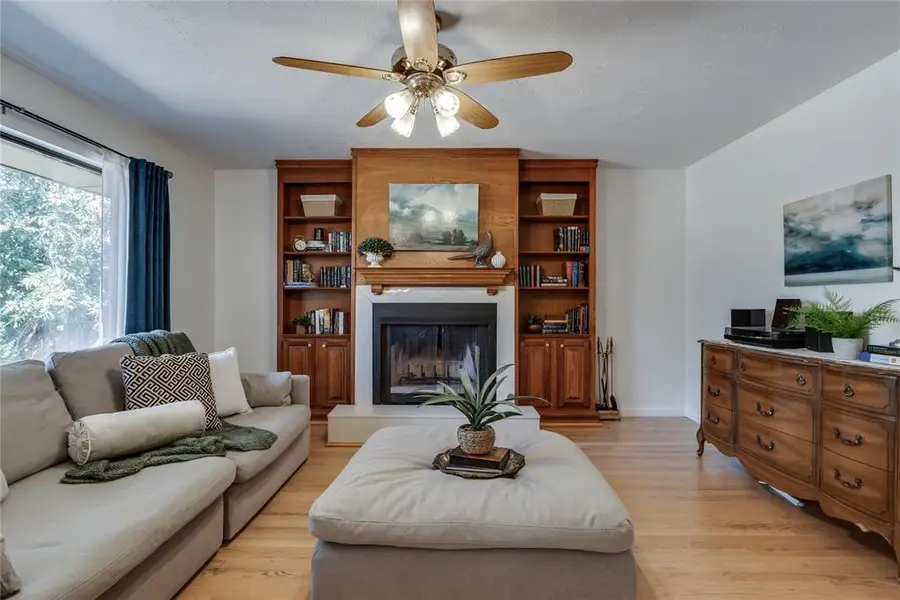 713 E Carroll Lane, Midwest City, OK 73110 - #2