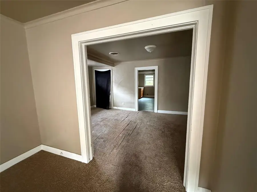 1007 N Bdwy Avenue, Shawnee, OK 74801 - #3