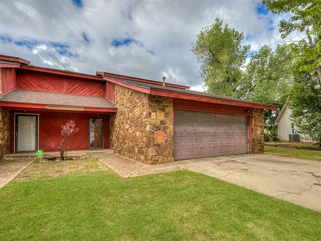 7407 Kings Manor Court, Oklahoma City, OK 73132 - #1
