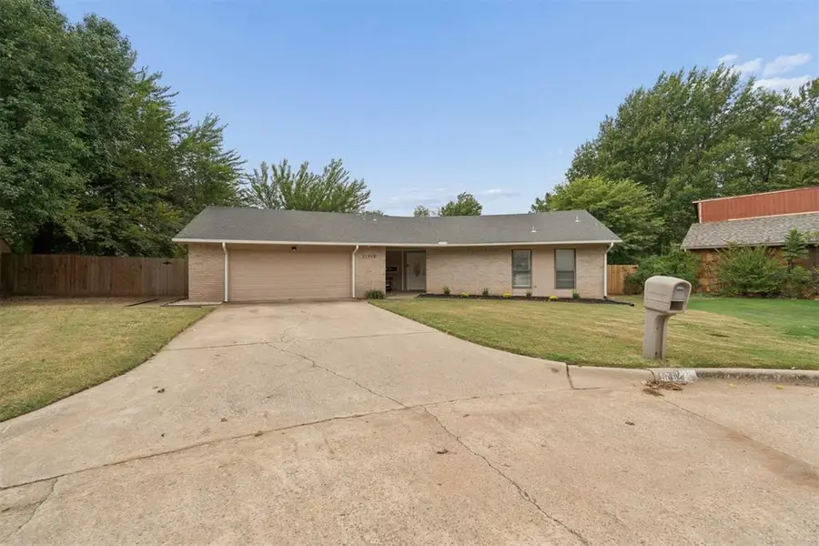 11712 NW 117th Street, Yukon, OK 73099 - #3