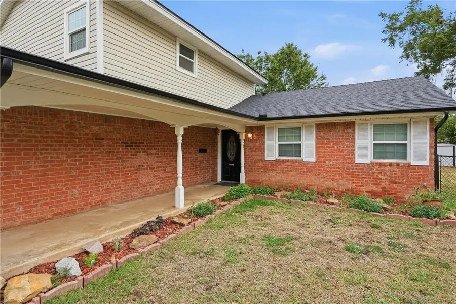 1701 Camelot Drive, Norman, OK 73069 - #2