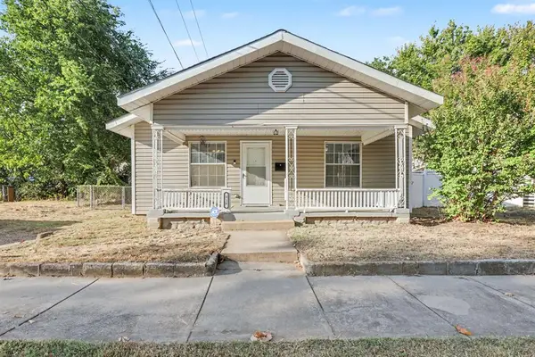 318 W Ridgewood Street, Shawnee, OK 74801