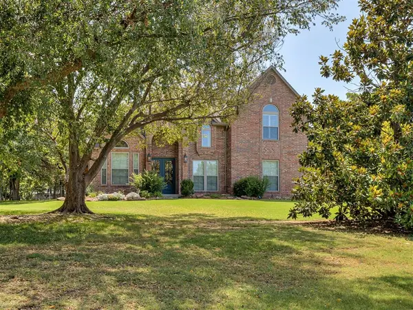 10049 Hidden Hollow Lane, Oklahoma City, OK 73151