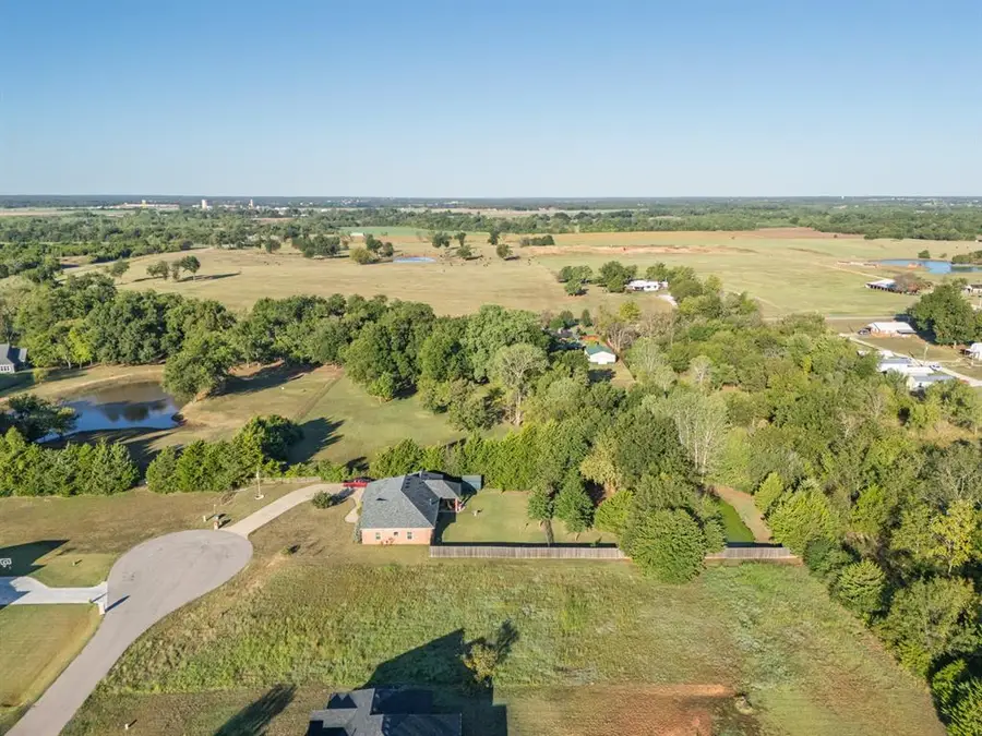 54 Kristin Road, Shawnee, OK 74804 - #3