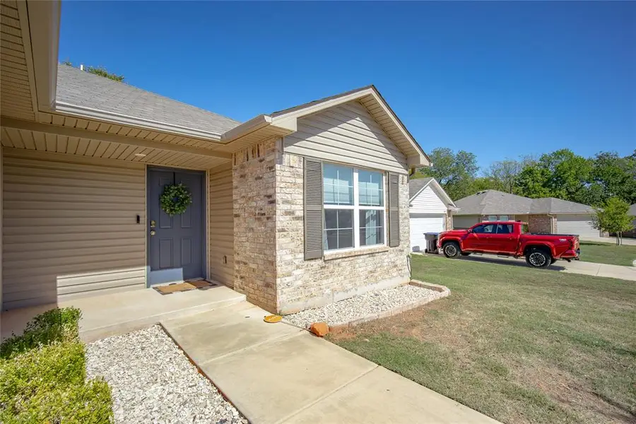 817 Twin Lakes Drive, Noble, OK 73068 - #3