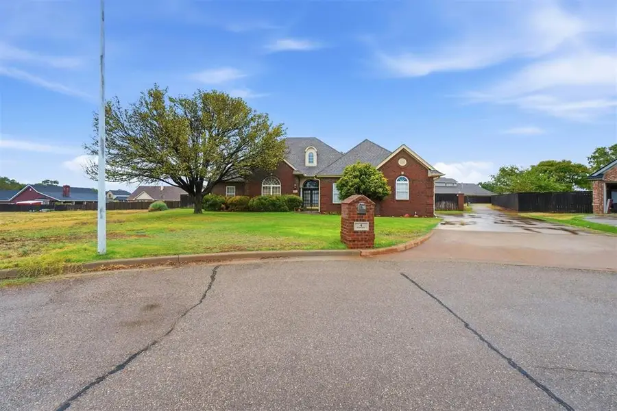 4 N Covey Street, Sayre, OK 73662 - #2