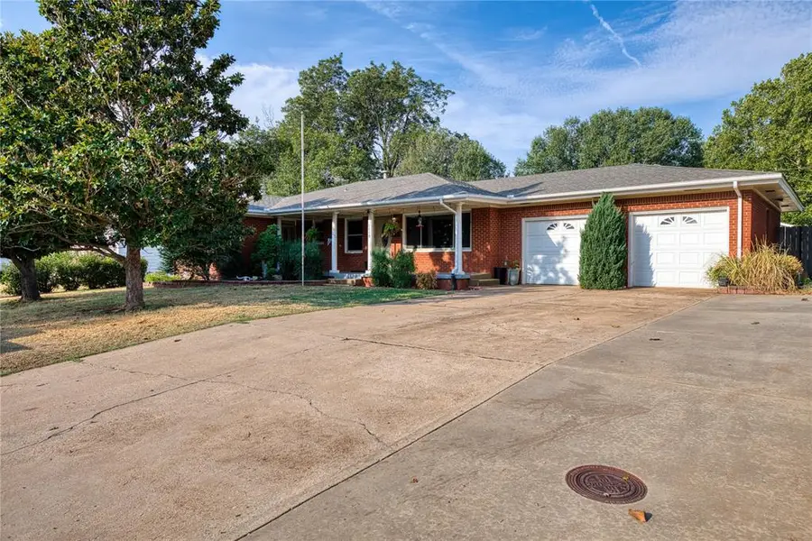 1119 Crestview Drive, Elk City, OK 73644 - #3