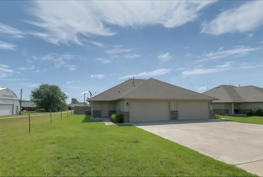 608 N 5th Street #608-610, Cashion, OK 73016 - #2