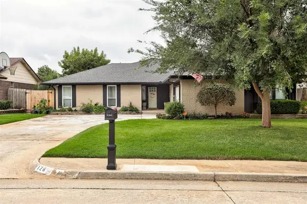 128 W Parkland Drive, Yukon, OK 73099