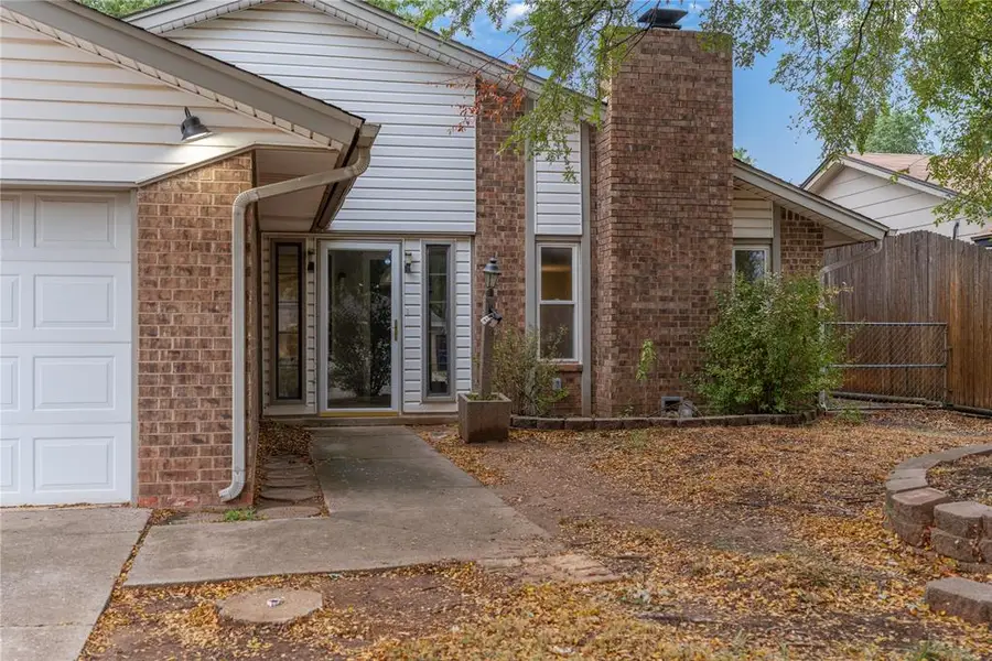 10445 Dover Drive, Yukon, OK 73099 - #2