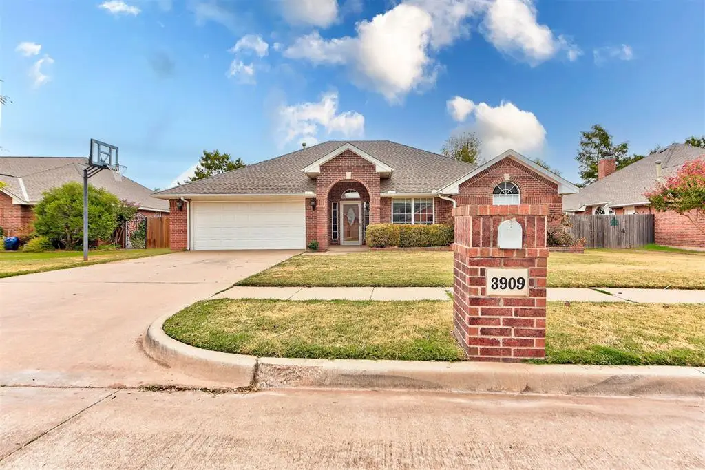 3909 Brunswick Lane, Norman, OK 73072 - #1