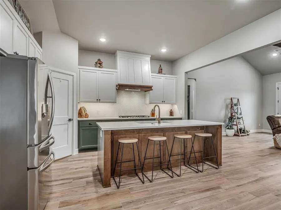 3017 Hollow Crest Lane, Norman, OK 73071 - #3