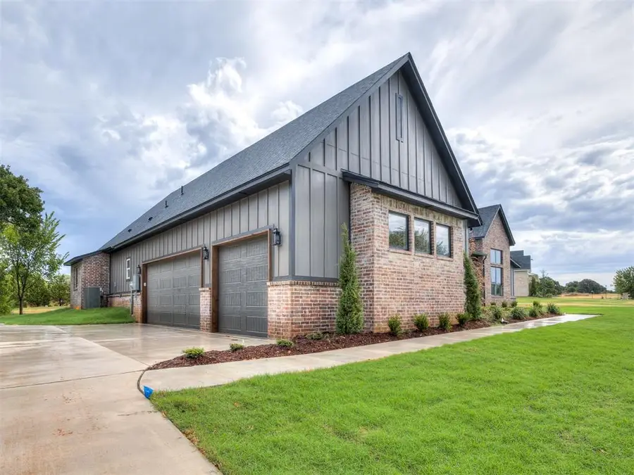 14117 N Ridge Drive, Choctaw, OK 73020 - #3