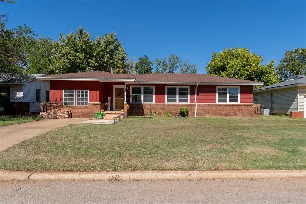 422 Northcutt Drive, Lindsay, OK 73052 - #1