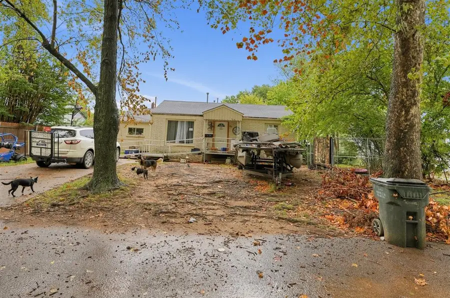 718 S 2nd Street, Henryetta, OK 74437 - #2