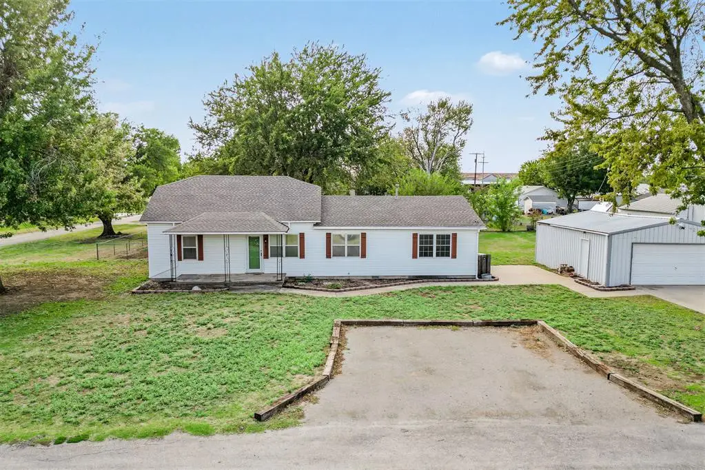 207 SW 9th Street, Minco, OK 73059 - #1