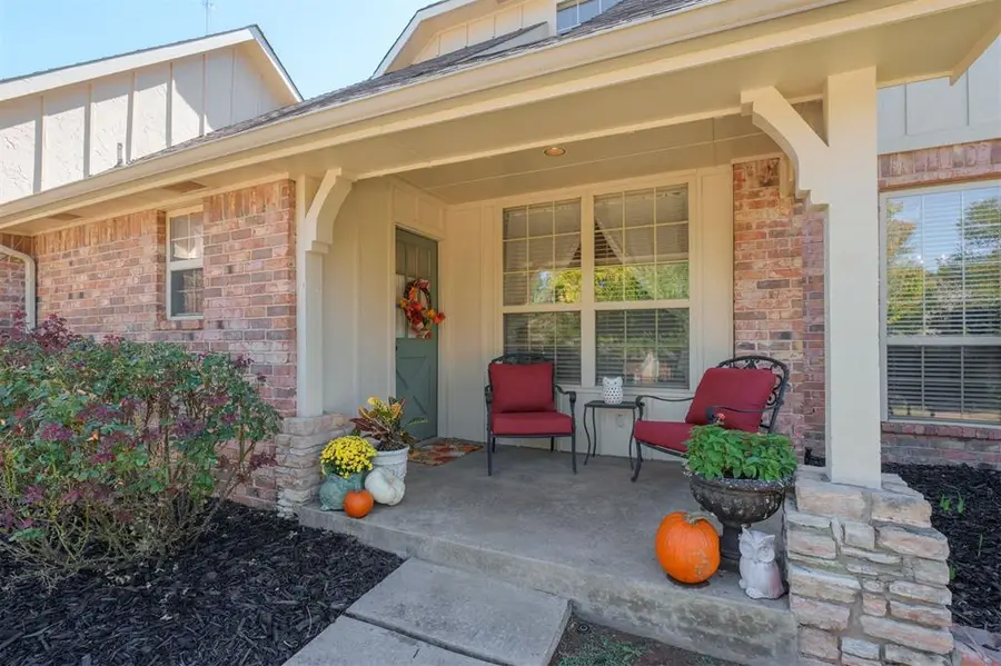 115 Lakeview Court, Edmond, OK 73003 - #2