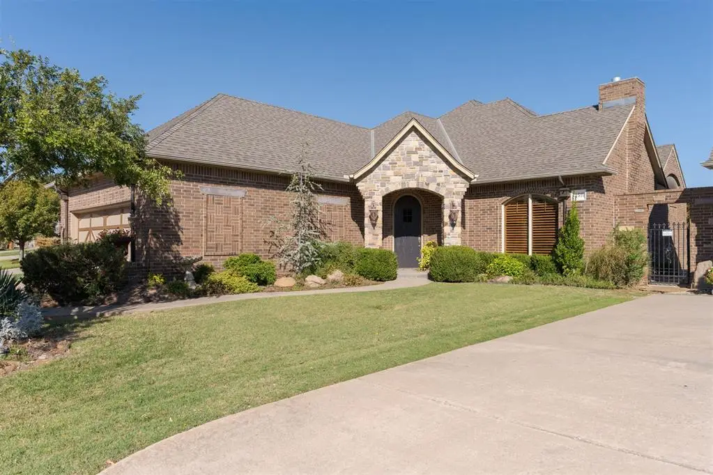 2511 Island Drive, Edmond, OK 73034 - #1
