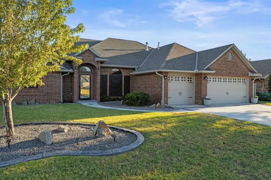 11616 Royal Coach Drive, Yukon, OK 73099 - #1