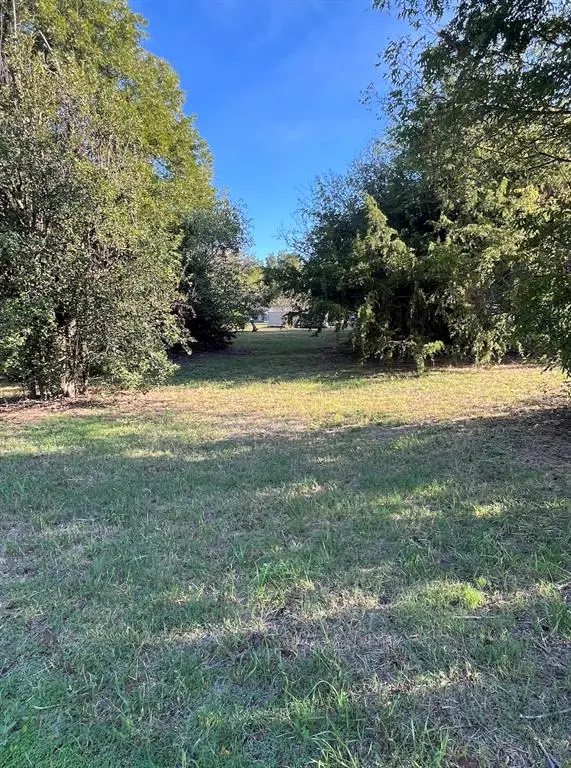 310 E Iowa Avenue, Chickasha, OK 73018