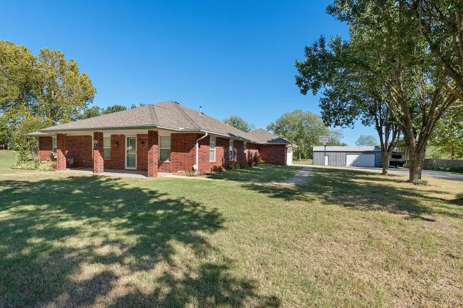 11 Cardinal Lane, Shawnee, OK 74804 - #3