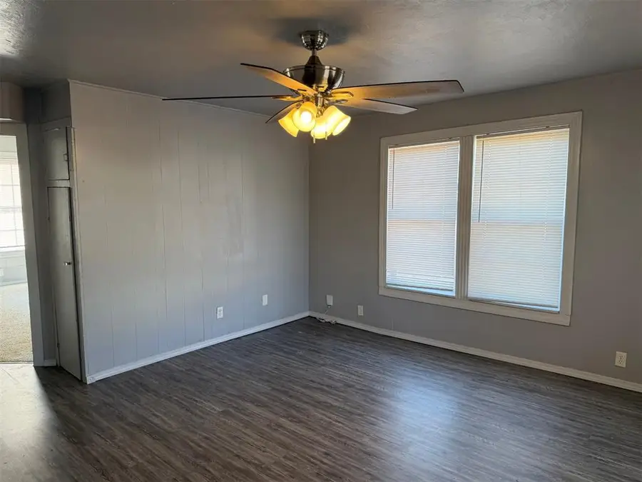 223 N Grandview Road, Midwest City, OK 73130 - #3