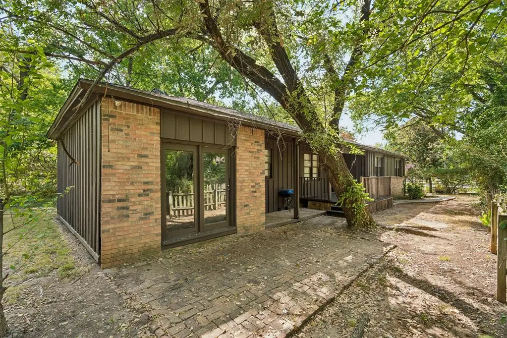 423 S Flood Avenue, Norman, OK 73069 - #1