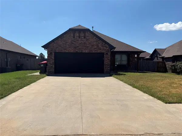 20812 Tempe Avenue, Harrah, OK 73045