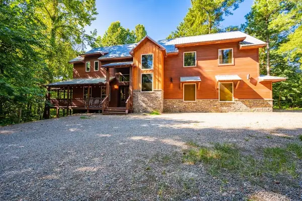 637 High Peak Trail, Broken Bow, OK 74728