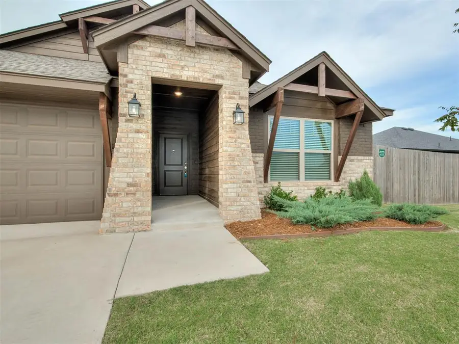 3201 Gunnison River Drive, Yukon, OK 73099 - #2