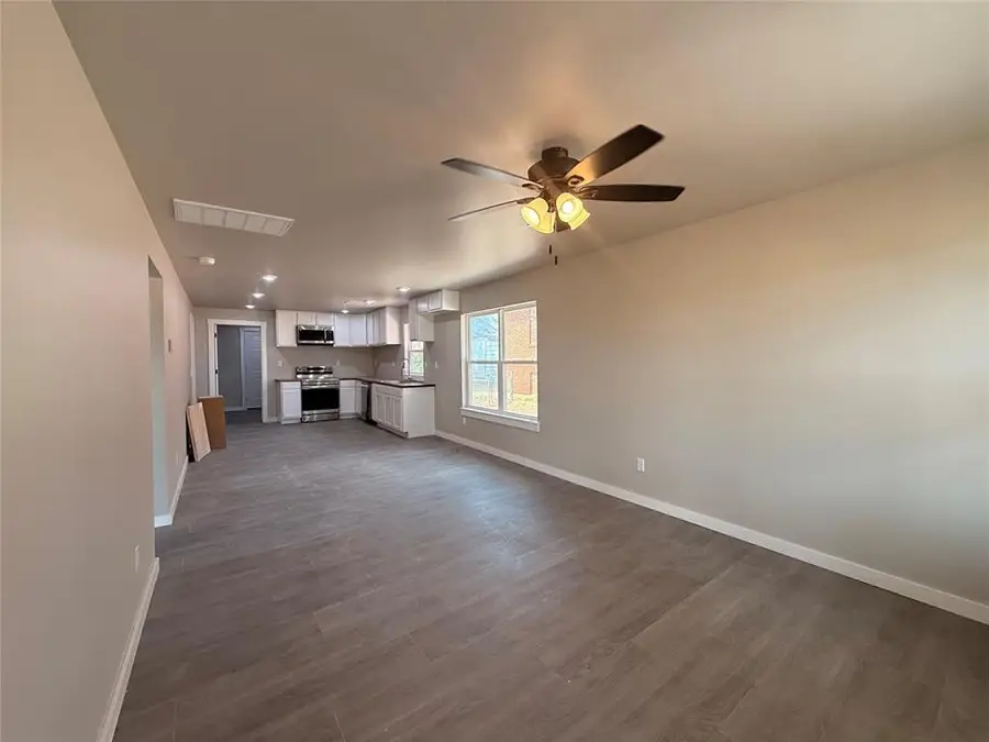 706 S Sheppard Street, Chickasha, OK 73018 - #3