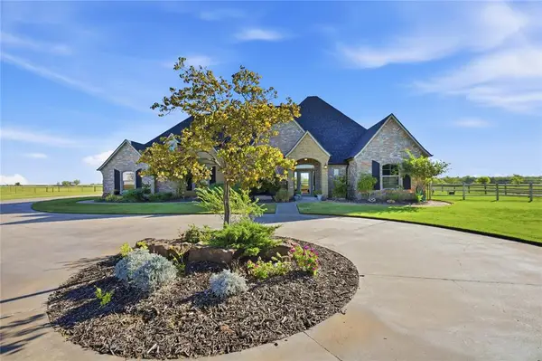 2900 Fontaine Place, Yukon, OK 73036