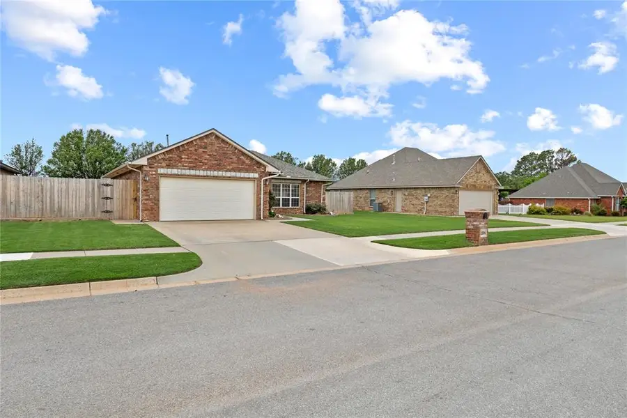 2306 Woodland Way, Weatherford, OK 73096 - #2