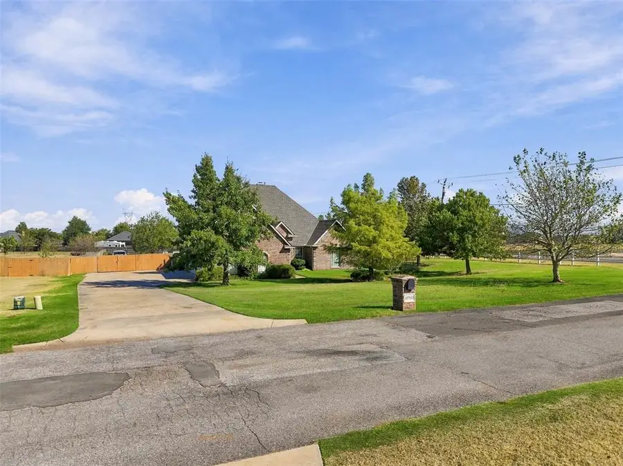 10300 Sundance Drive, Yukon, OK 73099 - #3