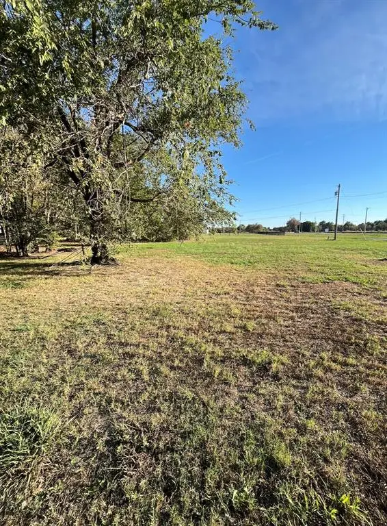 306 E Minnesota Avenue, Chickasha, OK 73018 - #2