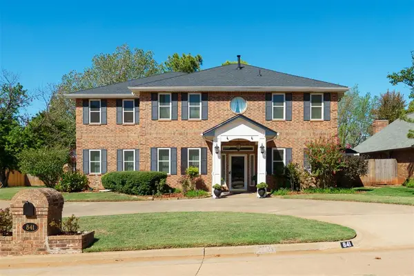 841 NW Glenlake Drive, Edmond, OK 73013