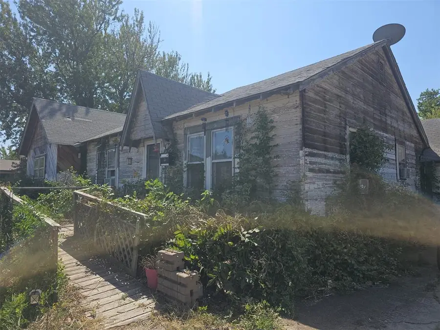 408 W Main Street, Edmond, OK 73003 - #2