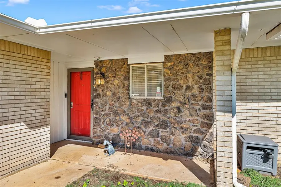 1208 Kingston Drive, Yukon, OK 73099 - #3