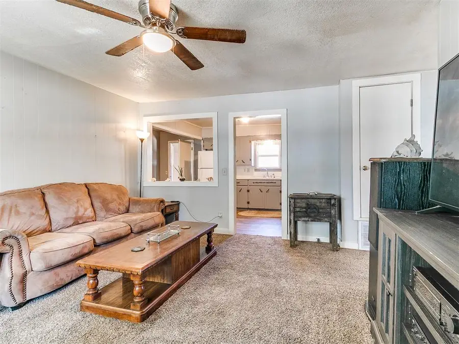 517 W Ash Street, Lexington, OK 73051 - #2