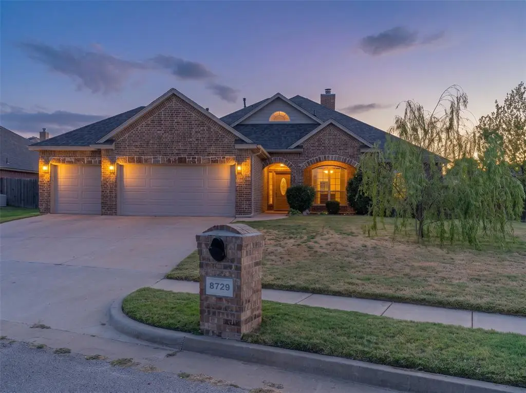 8729 Ally Way, Yukon, OK 73099 - #1