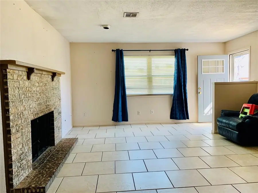 903 Lera Lane, Elk City, OK 73644 - #3