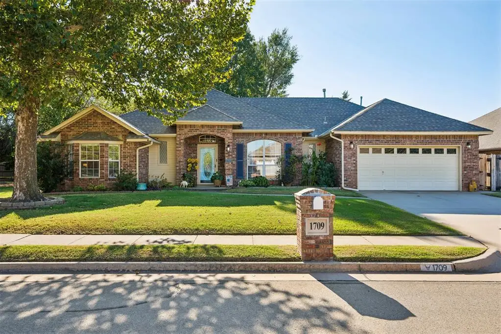 1709 Redtail Hawk, Edmond, OK 73003 - #1
