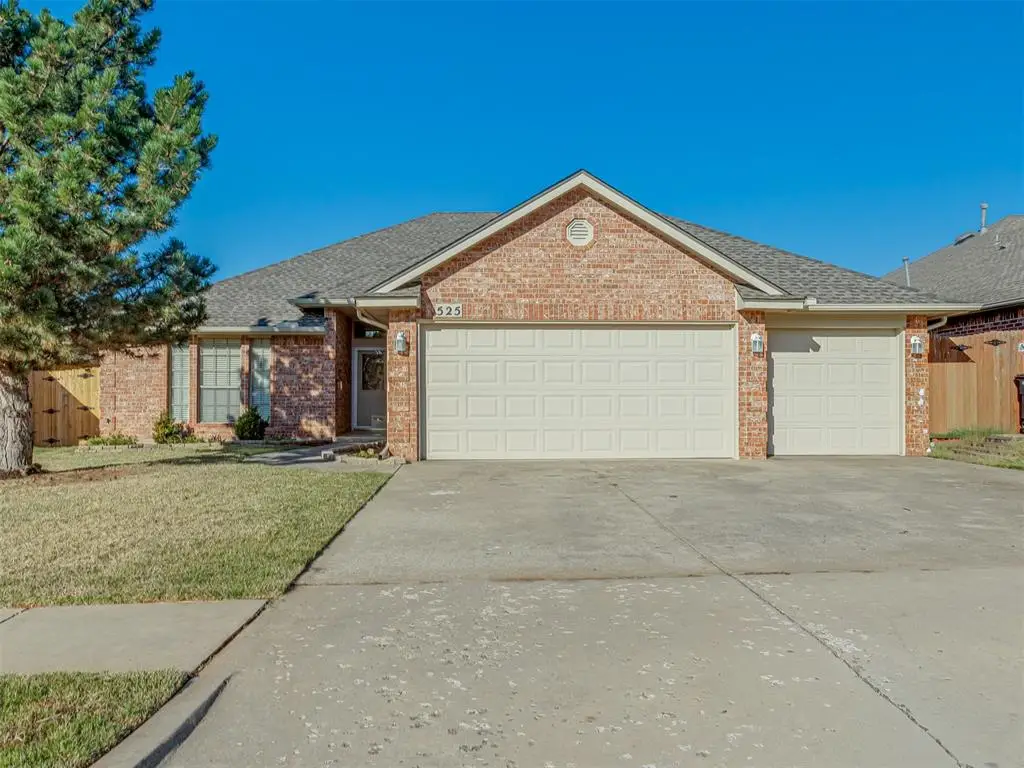 525 Madeline Lane, Moore, OK 73160 - #1