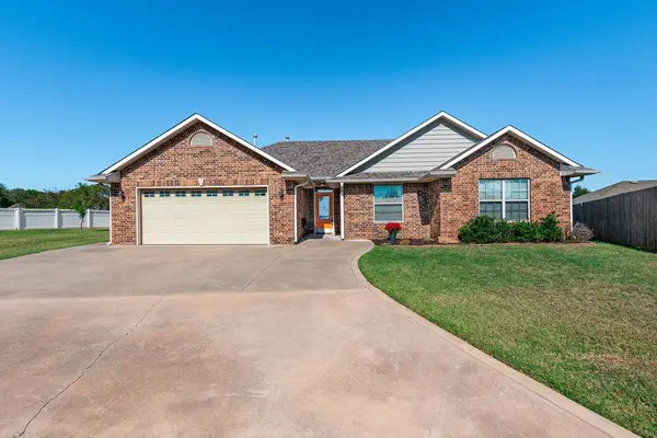 2305 Crooked Oak Court, Shawnee, OK 74804