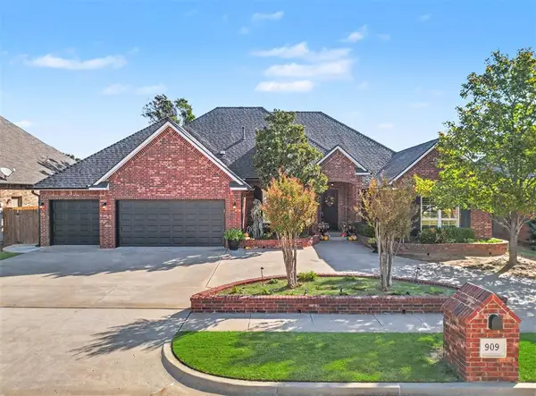 909 Corbett Drive, Norman, OK 73072